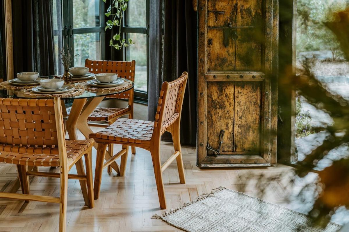 The Temple - Country Farm Retreat Villa Launching Place Kültér fotó