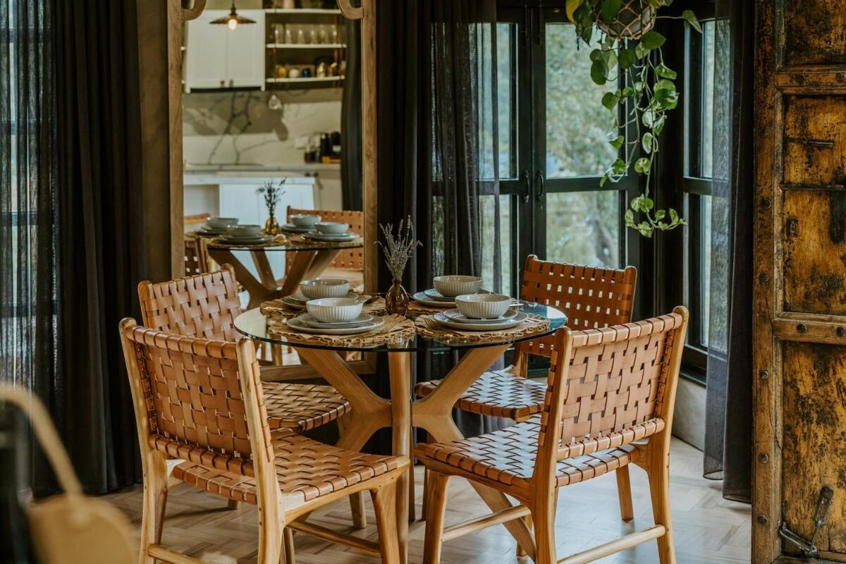 The Temple - Country Farm Retreat Villa Launching Place Kültér fotó