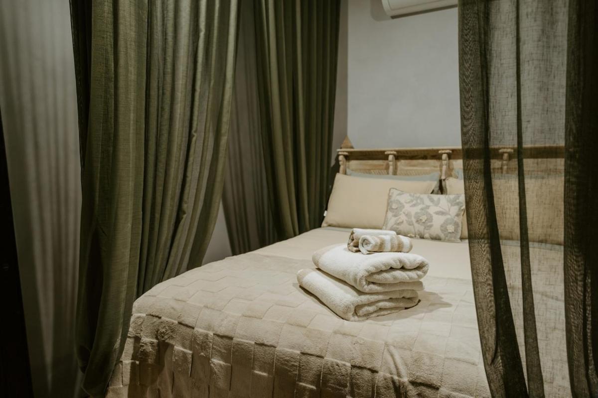 The Temple - Country Farm Retreat Villa Launching Place Kültér fotó