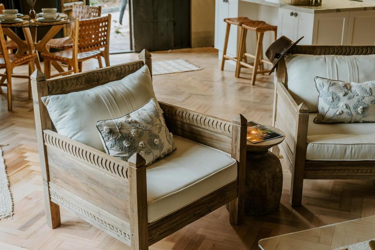The Temple - Country Farm Retreat Villa Launching Place Kültér fotó