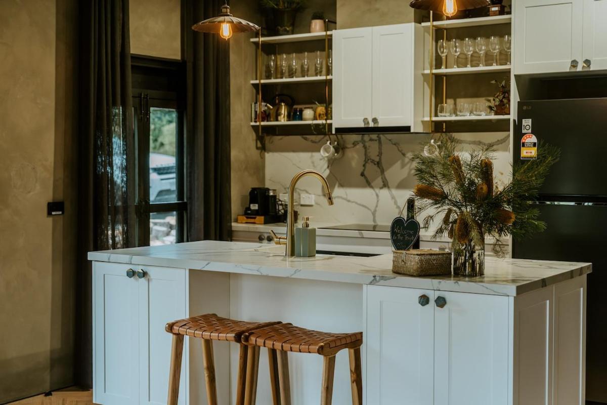 The Temple - Country Farm Retreat Villa Launching Place Kültér fotó